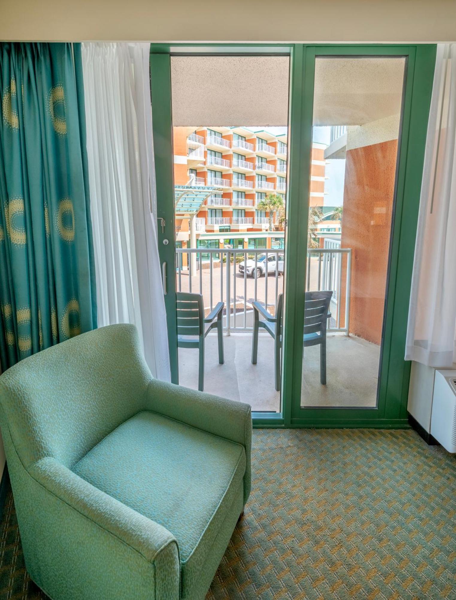 Holiday Inn & Suites Virginia Beach - North Beach By Ihg Exterior foto